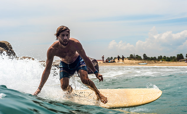 Expert surf lessons in Weligama - Experience - Sri Lanka In Style